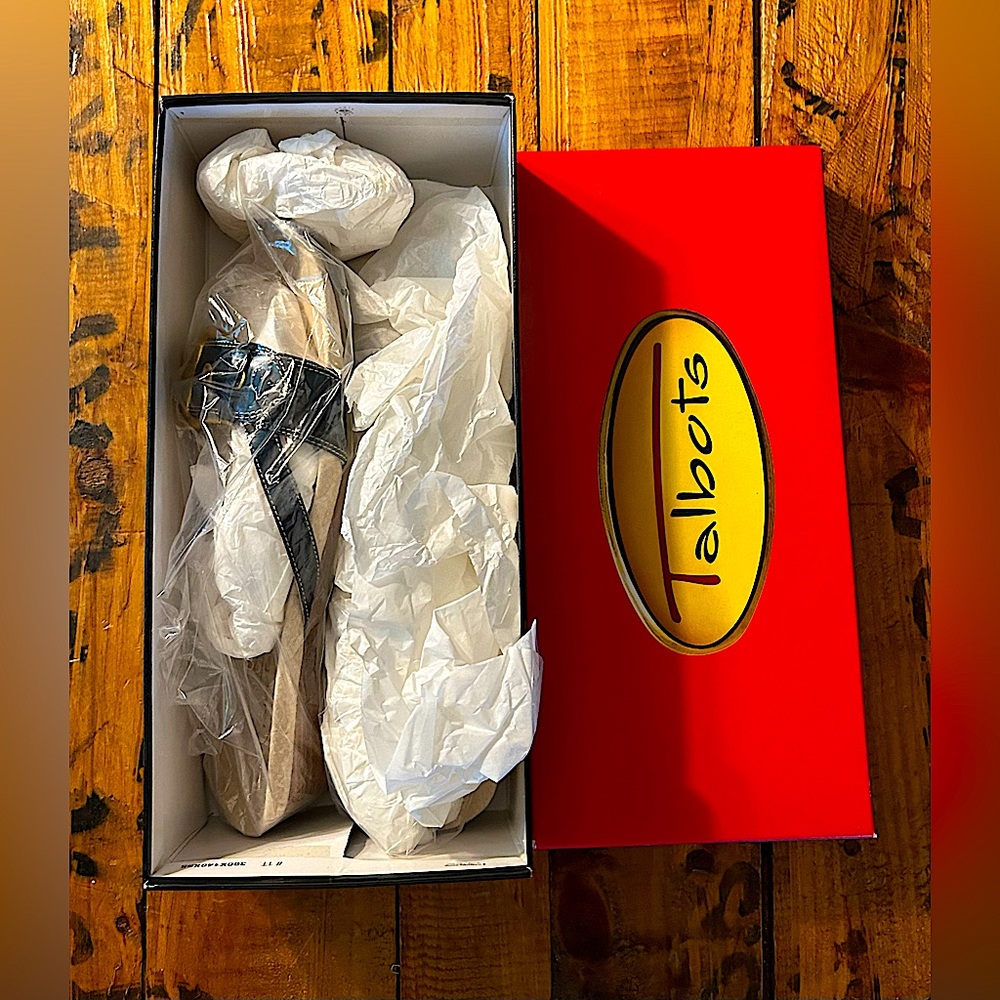 Talbots Y2K sandals size 8 1/2